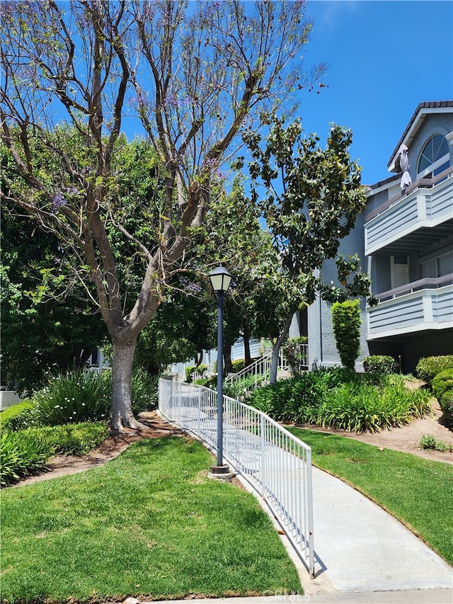 exterior space featuring a yard