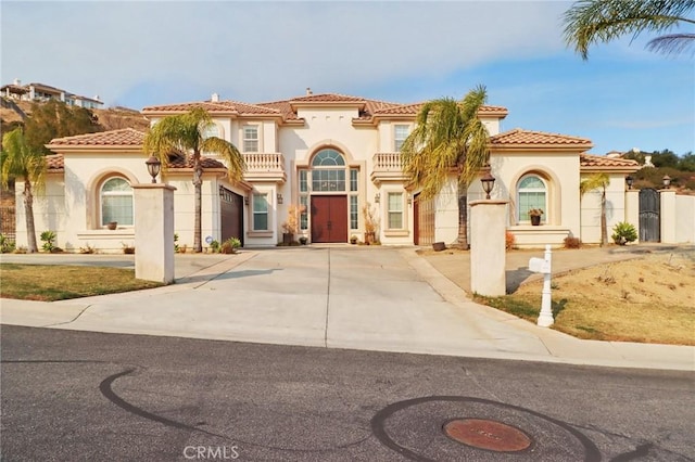 view of mediterranean / spanish-style house