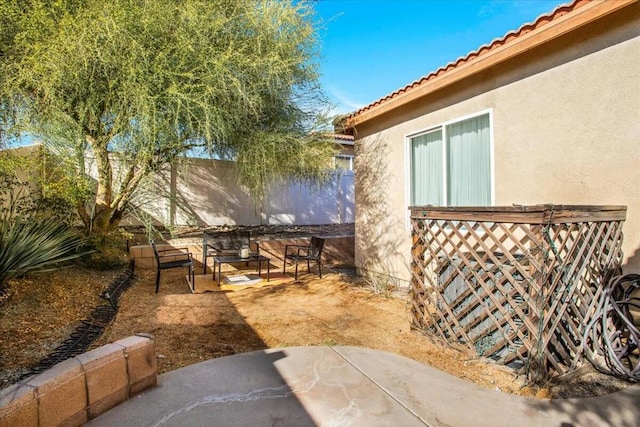 view of yard with a patio