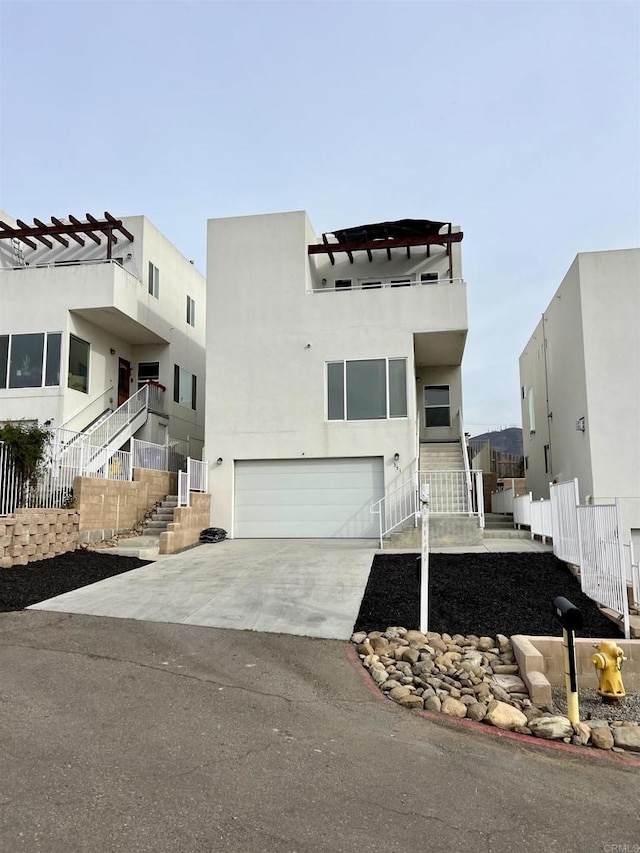 view of front of property featuring a garage