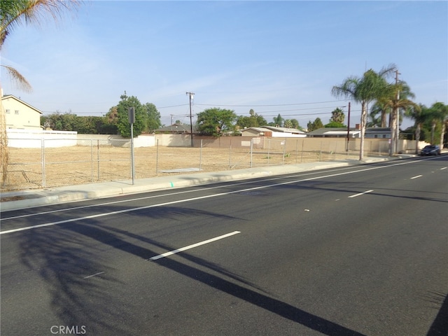 Listing photo 3 for 2145 N Garey Ave, Pomona CA 91767