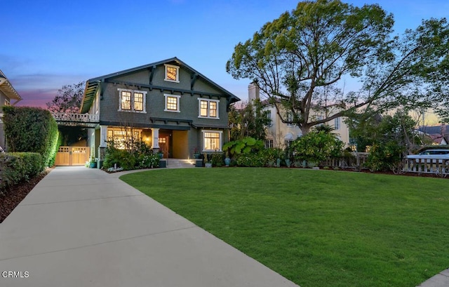 view of front of home featuring a yard