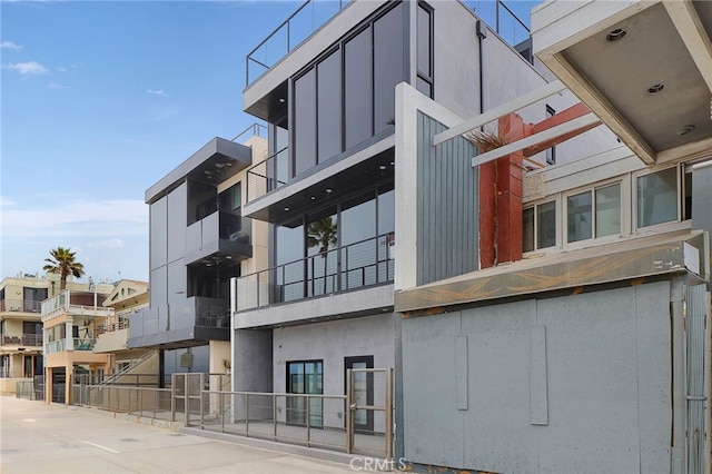 3011 Ocean Front Walk, Venice, CA 90291 - view of building exterior