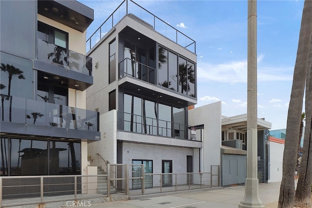 3011 Ocean Front Walk, Venice, CA 90291 - view of building exterior