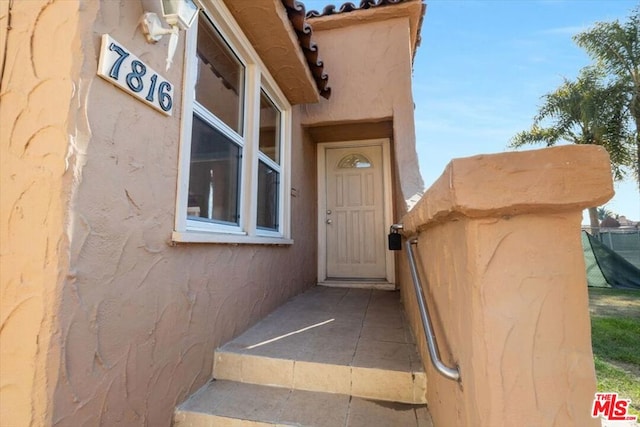 view of entrance to property