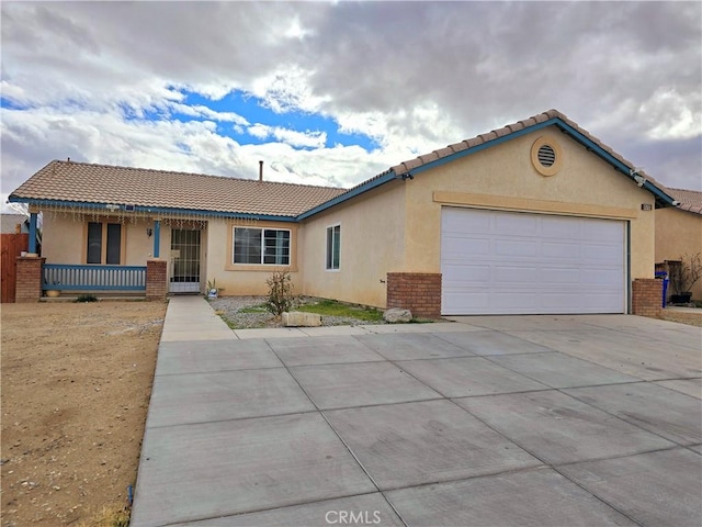 single story home featuring a garage