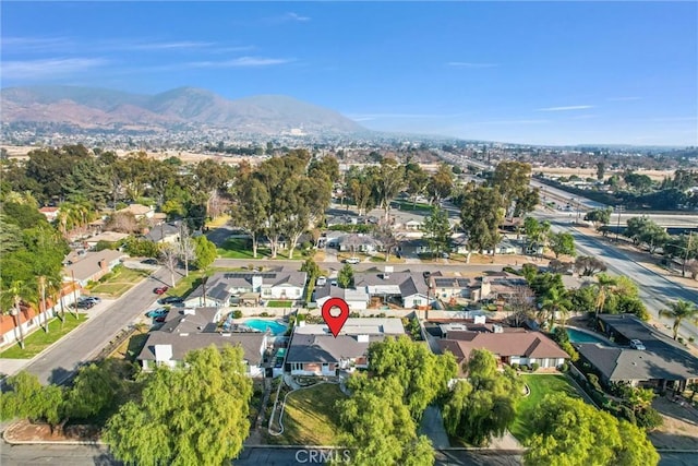 bird's eye view featuring a mountain view