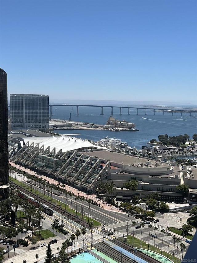 bird's eye view with a water view