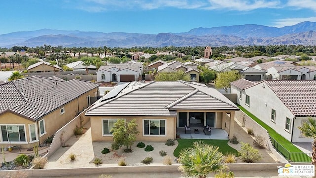 bird's eye view featuring a mountain view