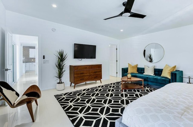 bedroom featuring ceiling fan