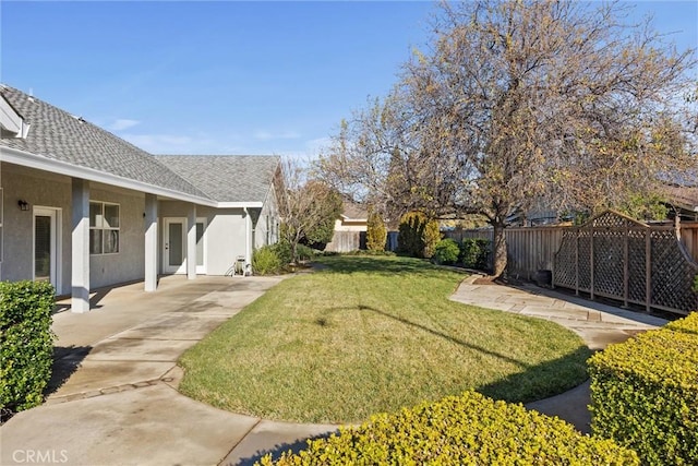 view of yard with a patio