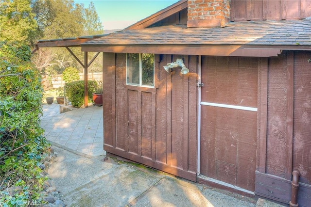 view of outbuilding