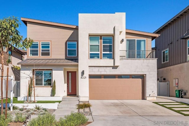 view of front of home featuring a garage