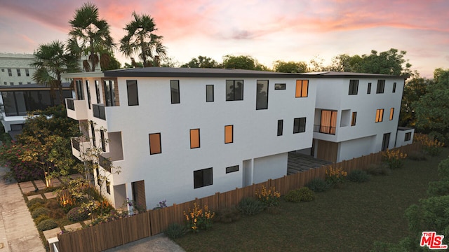 Listing photo 3 for 6239 Banner Ave, Los Angeles CA 90038