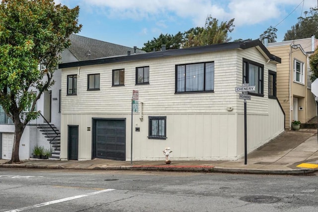 view of front of property featuring a garage