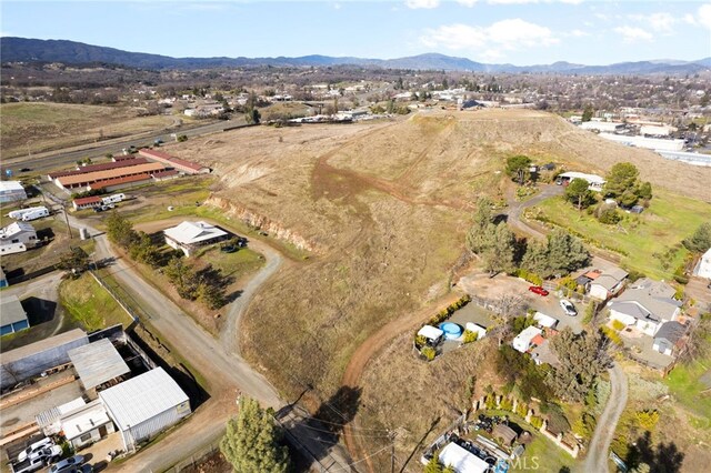 333 Grace Ln, Lakeport, CA 95453