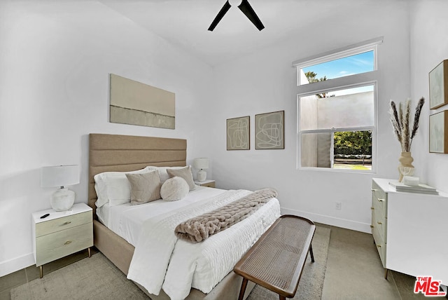 bedroom with ceiling fan