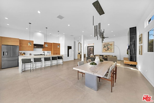 dining area featuring sink