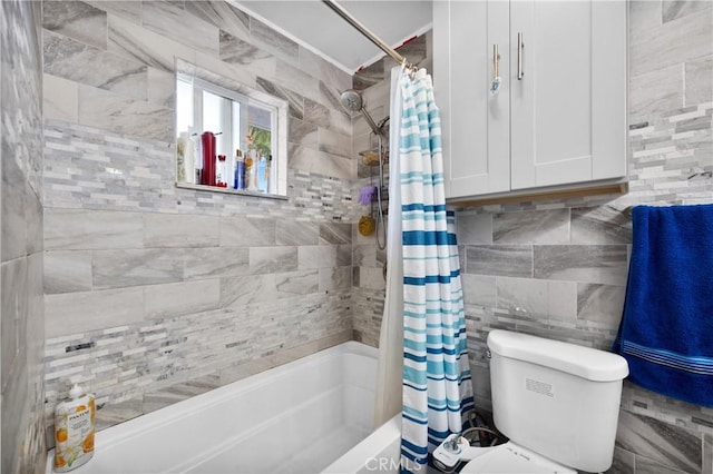 bathroom featuring toilet and shower / tub combo with curtain