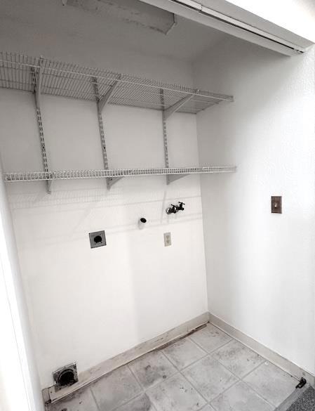 clothes washing area with hookup for an electric dryer