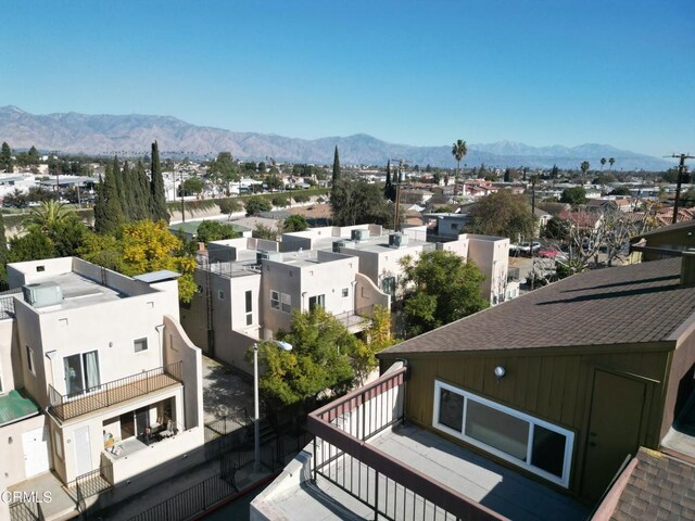 property view of mountains with a residential view