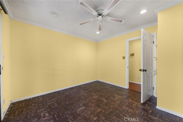 unfurnished room featuring ceiling fan, ornamental molding, and a textured ceiling