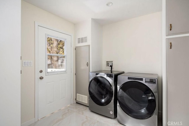 6124 Juniper Rd, Lake Isabella, CA 93240 - laundry room featuring washing machine and dryer