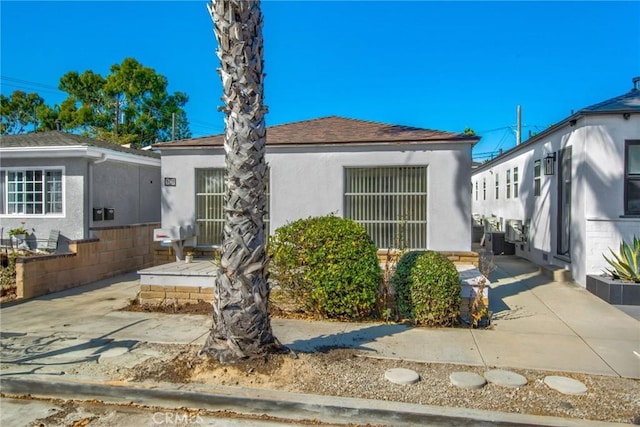 view of front of property with a patio area