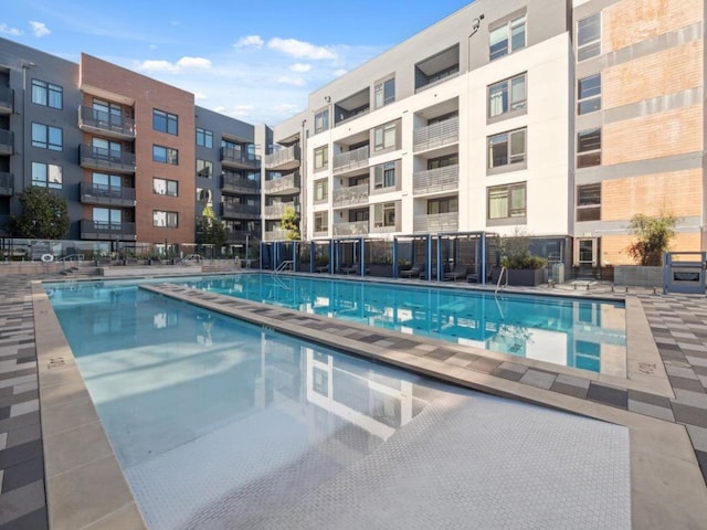 view of swimming pool