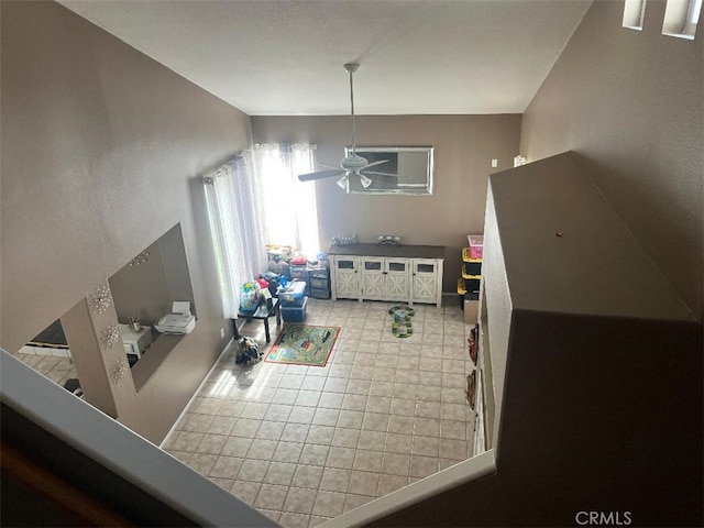 dining space with ceiling fan