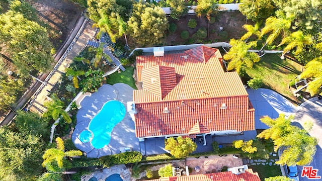 birds eye view of property