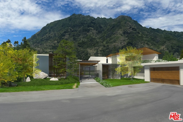 Listing photo 3 for 24600 Thousand Peaks Rd, Calabasas CA 91302