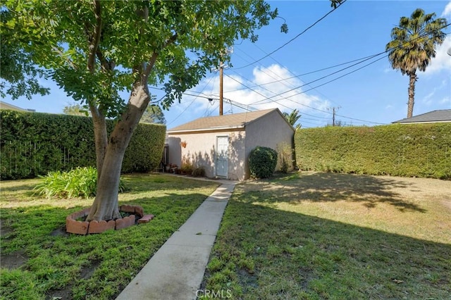 exterior space featuring an outbuilding