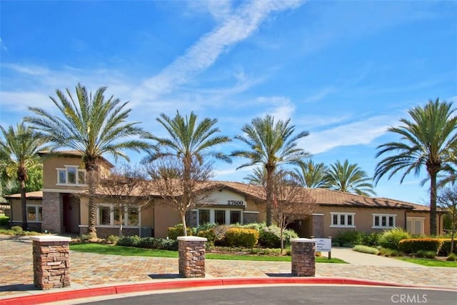 view of front of house with stucco siding