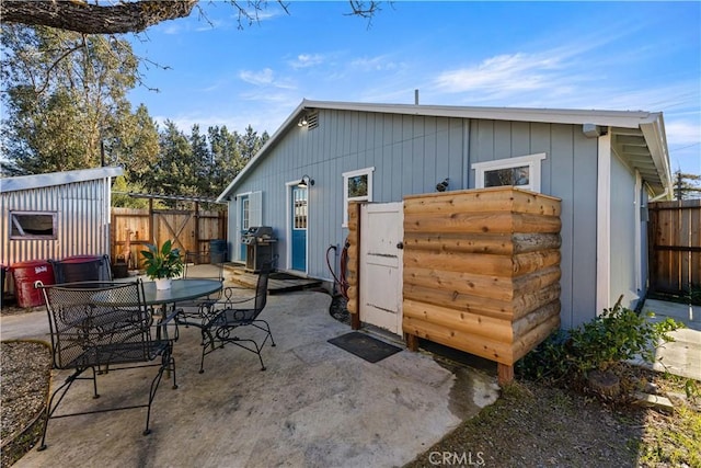 view of outbuilding