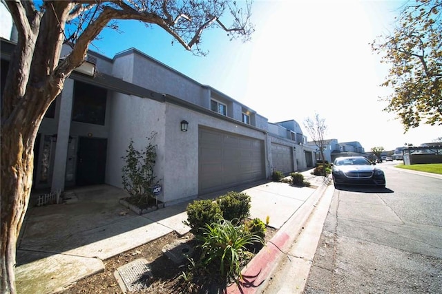 Listing photo 3 for 4906 W 5th St Unit C, Santa Ana CA 92703