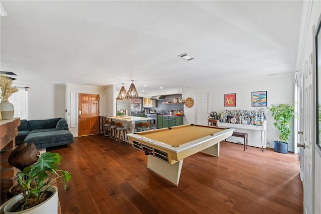 game room with bar area, billiards, and dark hardwood / wood-style floors