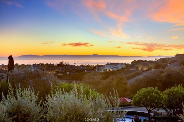 water view with a mountain view