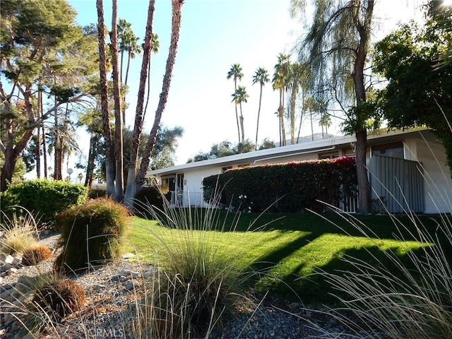 42278 Dunes View Rd Unit 28, Rancho Mirage, CA 92270 - view of yard