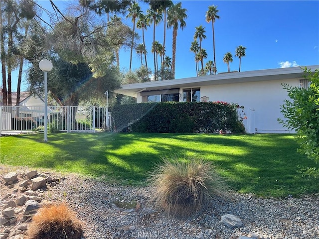 42278 Dunes View Rd Unit 28, Rancho Mirage, CA 92270 - view of front of home with stucco siding