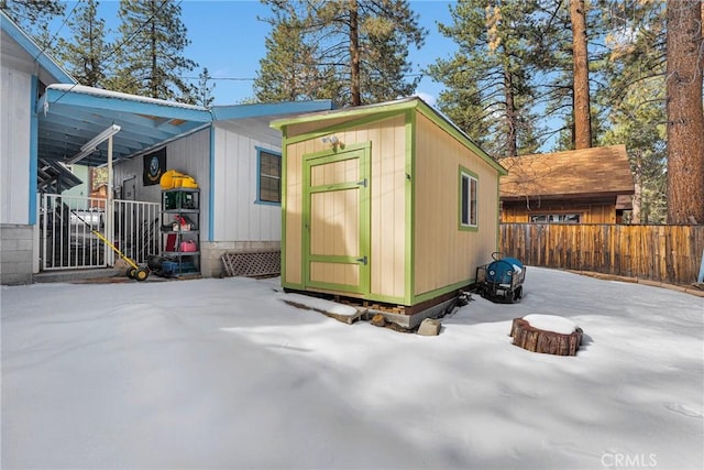 view of outbuilding