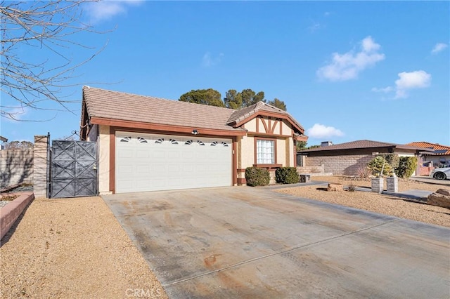 view of front facade featuring a garage