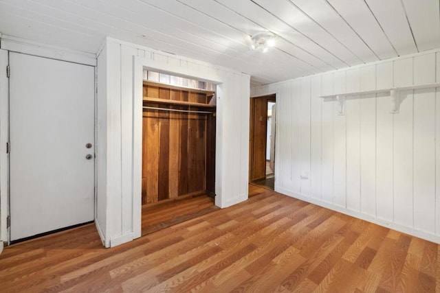 unfurnished bedroom featuring light hardwood / wood-style flooring