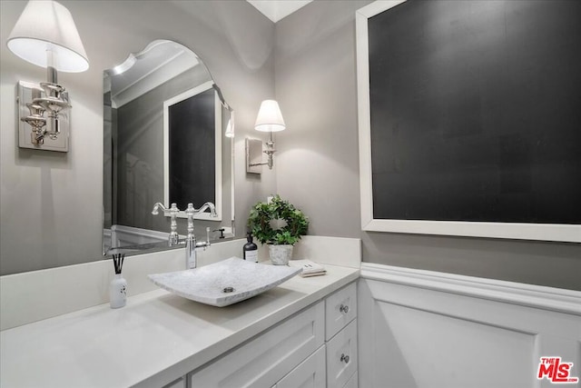 bathroom with vanity