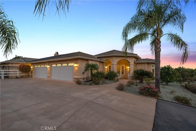 view of front of house featuring a garage