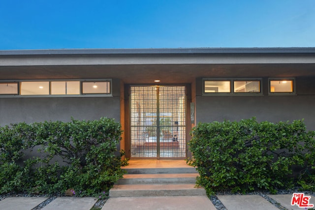 view of property entrance