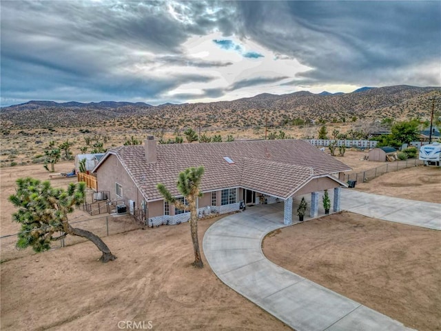 bird's eye view with a mountain view