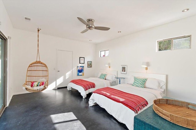 bedroom with ceiling fan