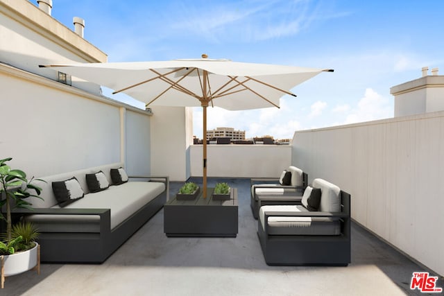 view of patio / terrace featuring an outdoor hangout area