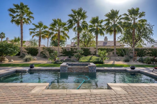 view of swimming pool